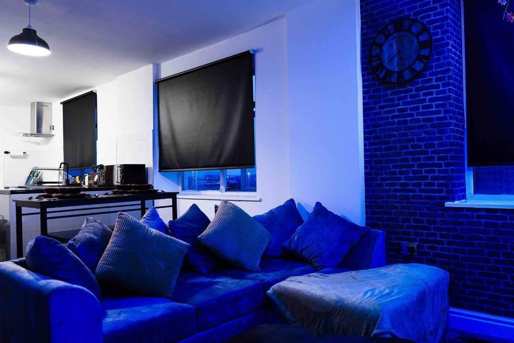 Stunning Two Bed City Centre Apartment 리즈 외부 사진